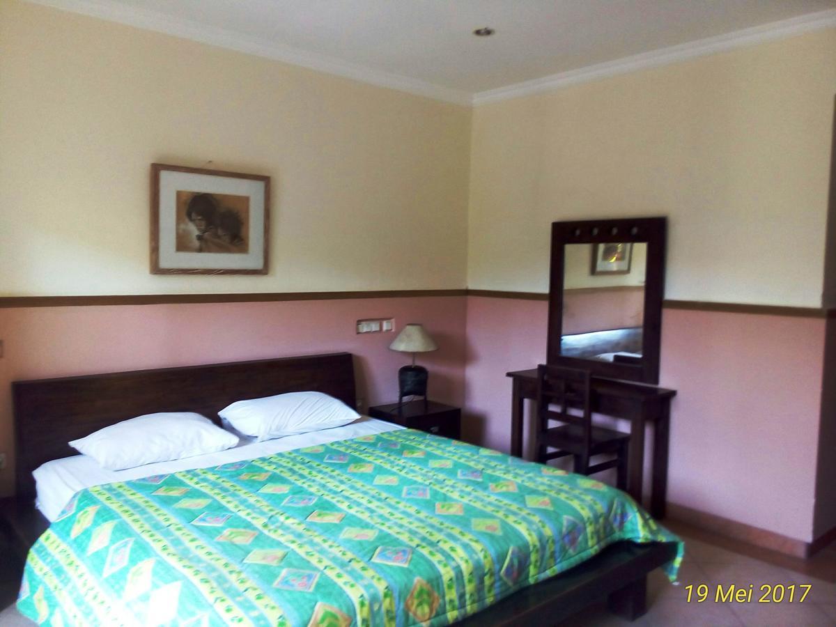 Pondok Alit Resort Seminyak  Ngoại thất bức ảnh